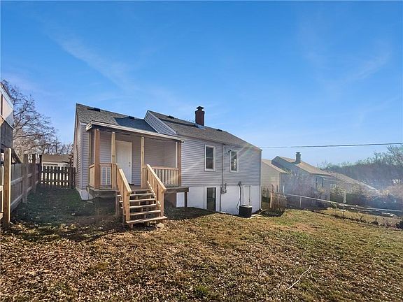 5th image of 4444 N Chestnut Ave