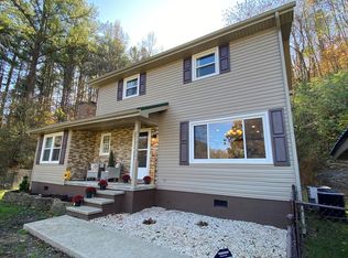 83 Rob Damron Rd, Pikeville, KY 41501