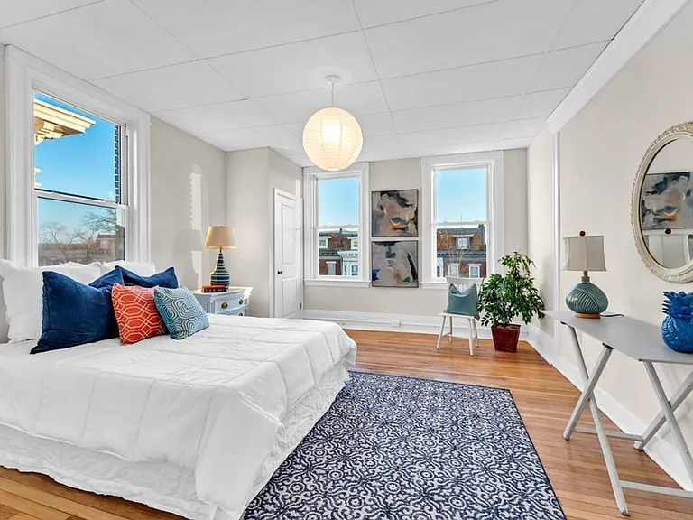 The Woodrow at 300 E 30th Street — Photo 19