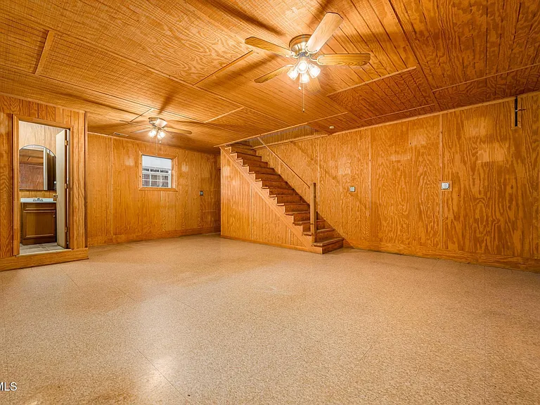 133 Paynetown Rd — Photo 26