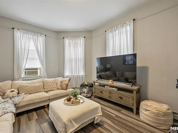 2nd image of 84 Westervelt Place