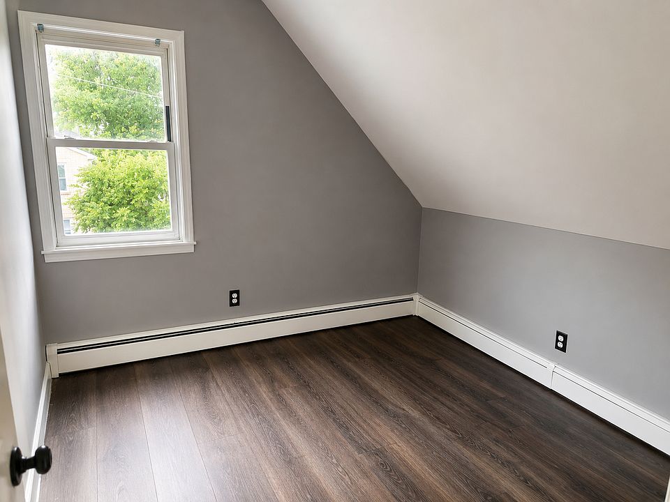 1st image of 280 S 6th St Floor 3