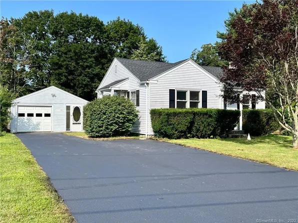 56 Elmwood Heights, Colchester, CT 06415