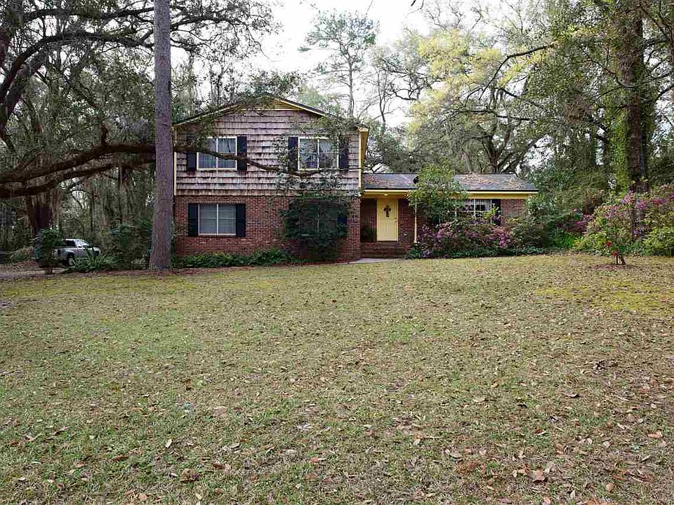 1st image of 2325 Limerick Dr