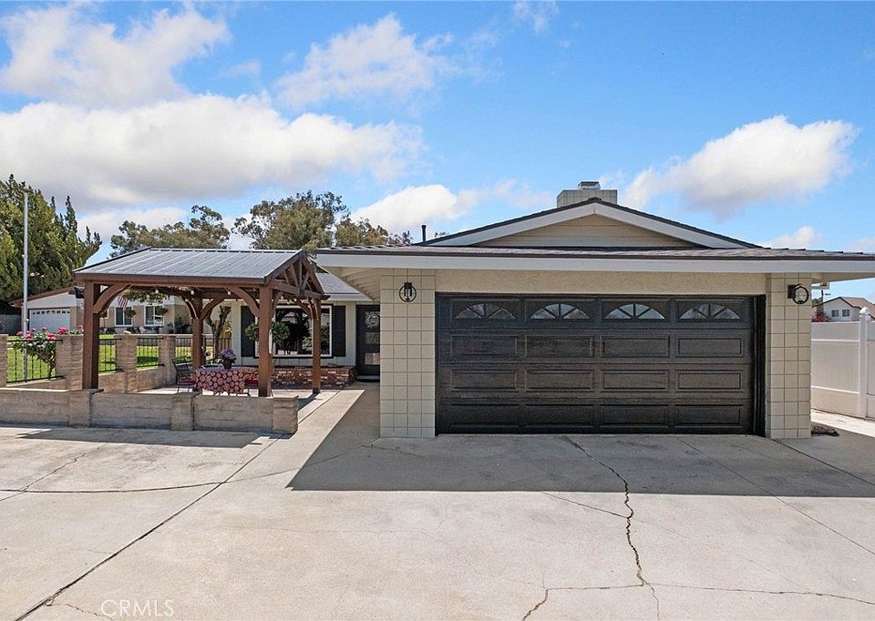 1st image of 1510 Pamela Cres