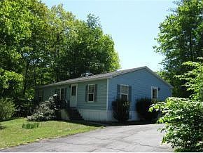 2nd image of 4 Eastman Ave