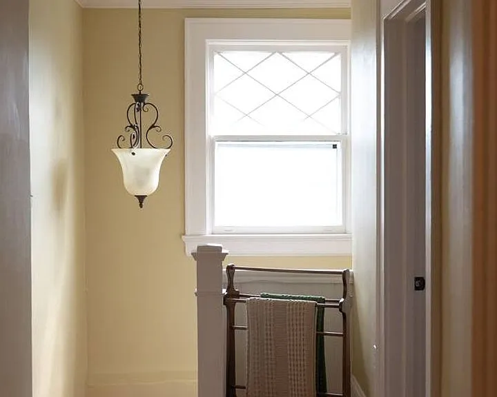 119 S Marshall St — Photo 12