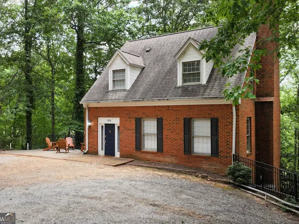 3978 Pine Shore Cir, Gainesville, GA 30501