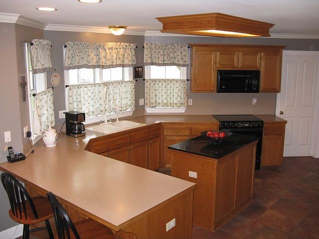 2nd image of 12181 Indigo Dr