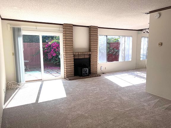 4th image of 1012 Polk Ln