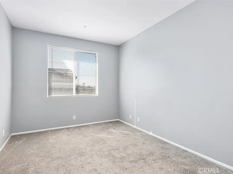 437 N Castletown #C — Photo 29