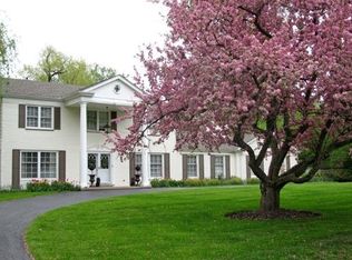 1786 Farm Rd, Lake Forest, IL 60045