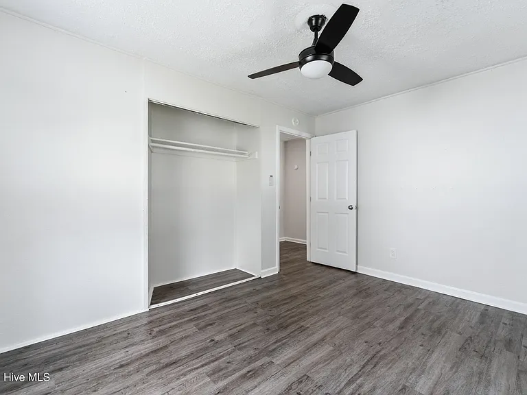 1218 Davis St — Photo 11