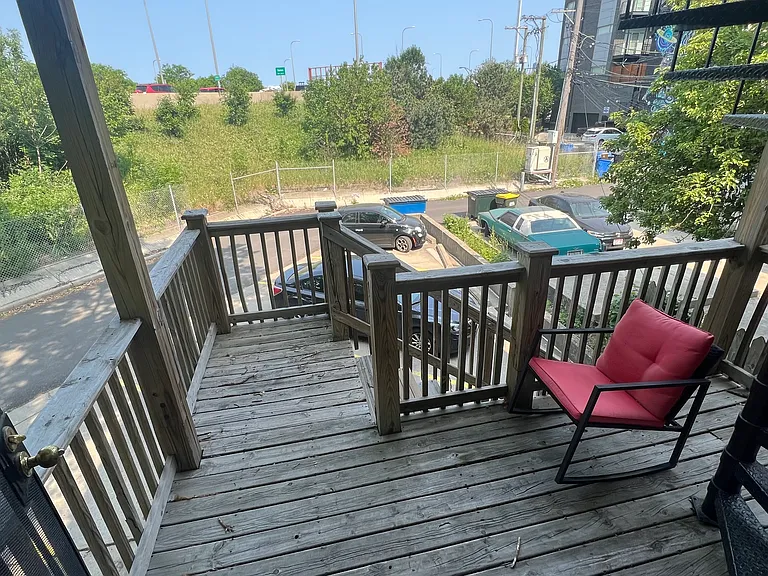 2219 N Seeley Ave #3R — Photo 17