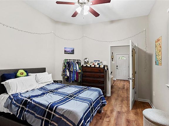 4th image of 7429-31 Freret St
