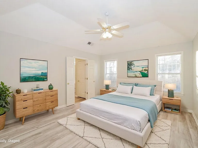 25 Oakland Woods Cv — Photo 11