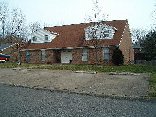 1st image of 5044 Kenwood Ct APT C