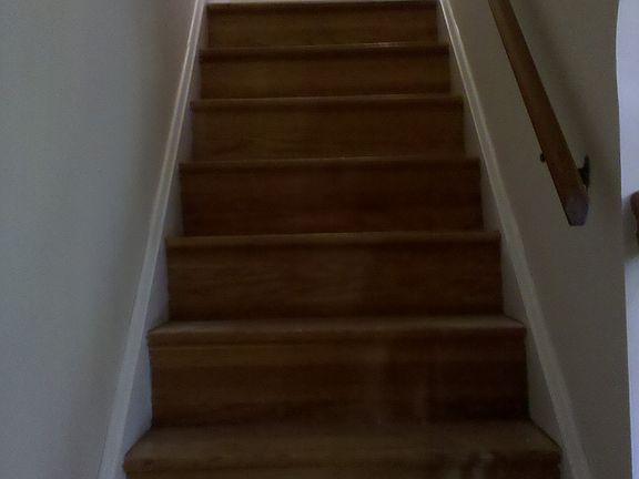 HARDWOOD STAIRS
