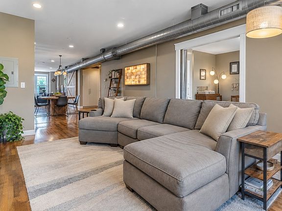 3rd image of 21 Park St Unit 2