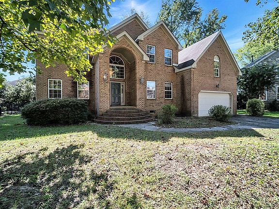 2nd image of 1009 Eddington Ct