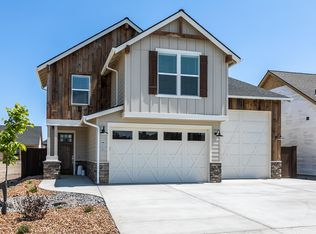 4214 SW 43rd St #48, Redmond, OR 97756