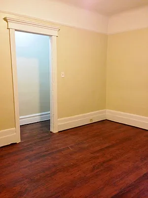 Rented by Sunrise Real Estate | media 18