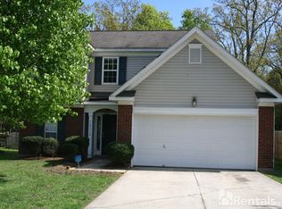 12518 Deaton Hill Dr, Charlotte, NC 28269