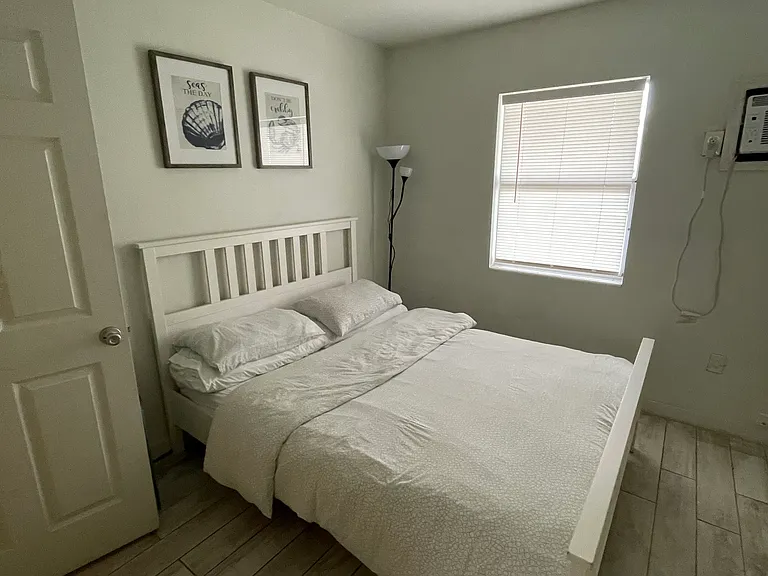 1550 Argyle Dr #1 — Photo 4