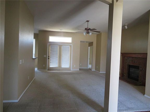 3rd image of 14013 Bermuda Cir