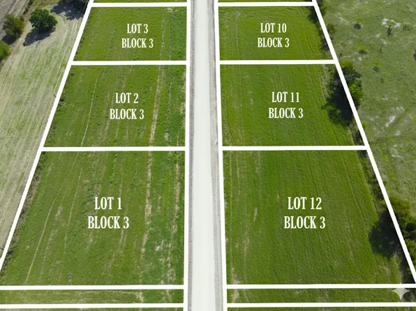 11 Court Side Dr, Snook, TX 77878