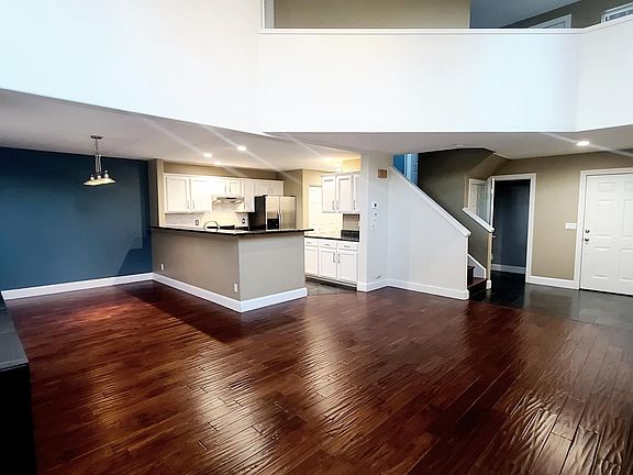 4th image of 8792 NE Rockspring St