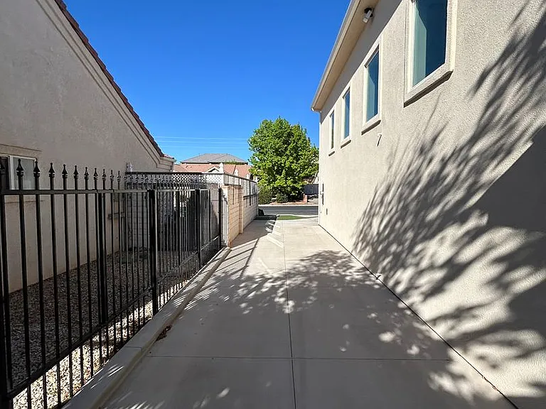 1696 N 2500 W — Photo 24