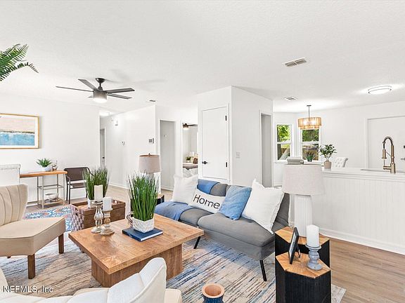 4th image of 1035 MIMOSA COVE Court E