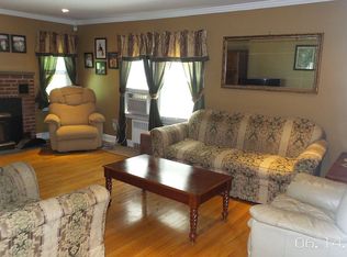 10 Fox Hill Rd, Cortlandt Manor, NY 10567