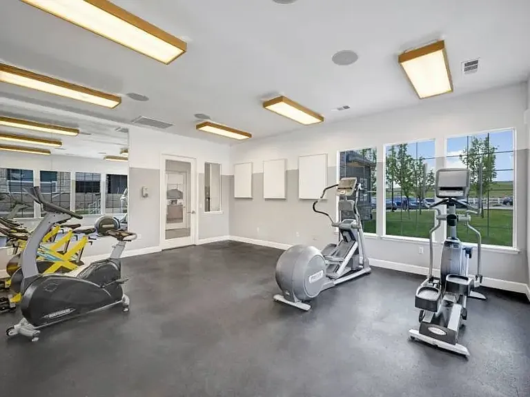 Reserve At Thornton — Photo 8