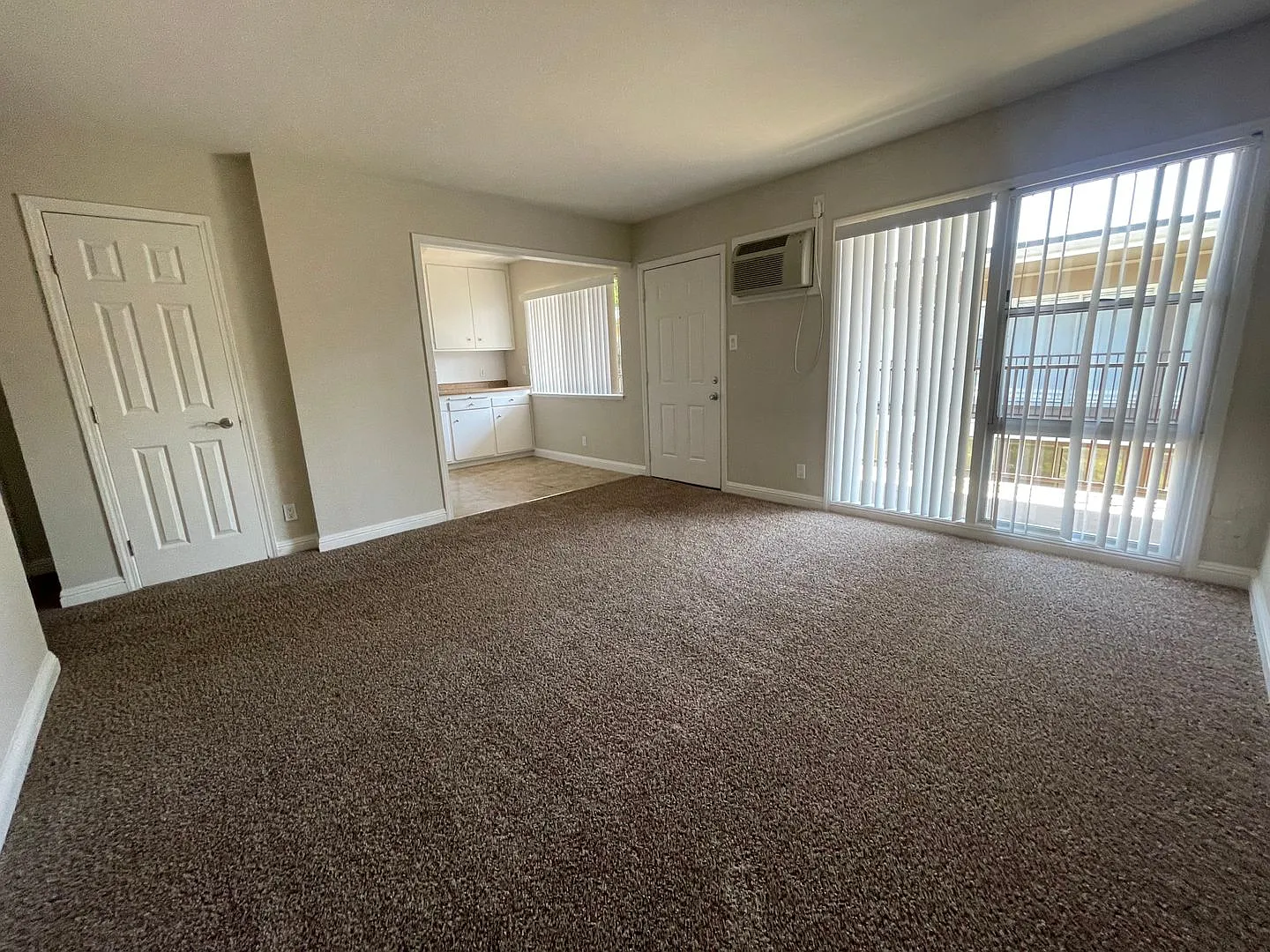 1214 Bell Street — Photo 2