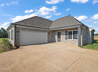 6390 Jameson Cv, Walls, MS 38680