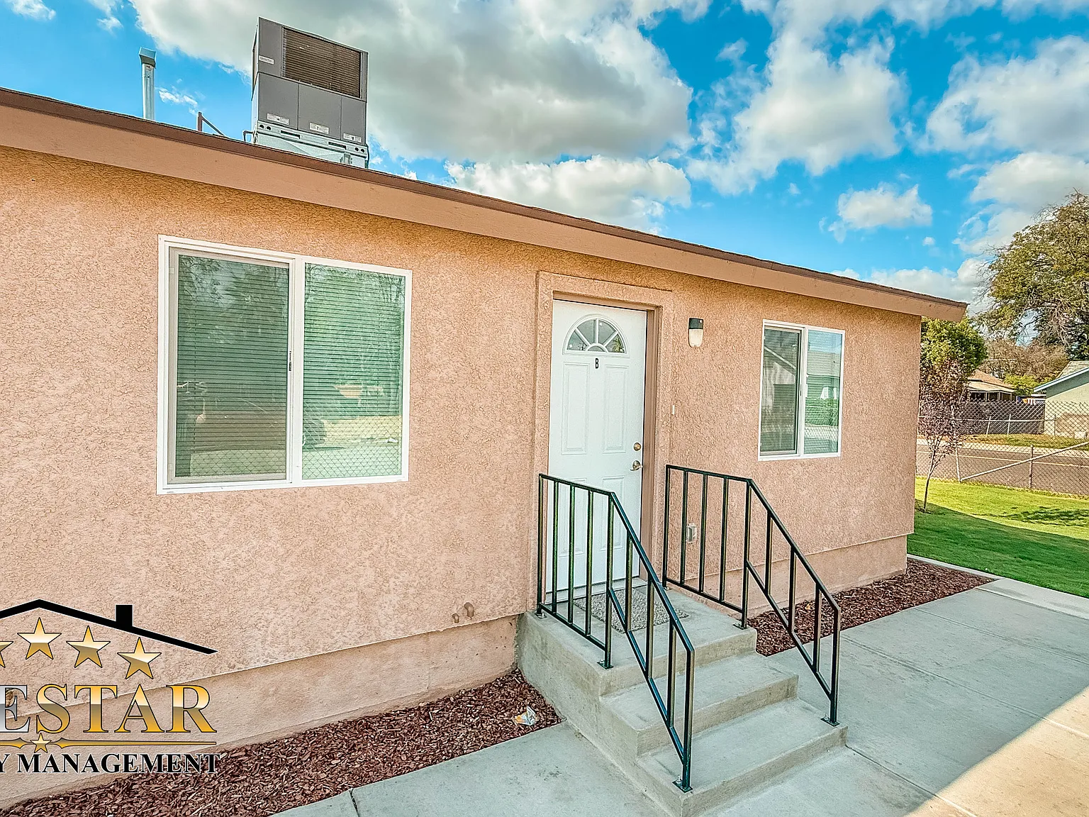3 bed, 1132 sqft, $1,825 — Photo 2