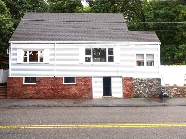 65 Saunders Rd, Lynn, MA 01904