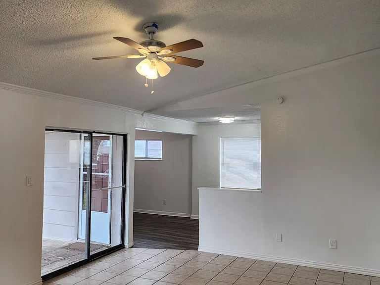 606 White Dr — Photo 6