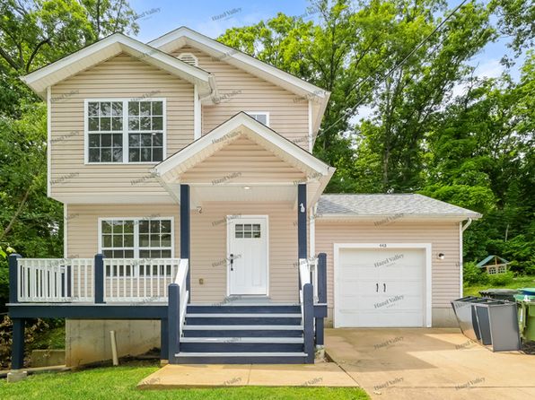 448 Maple Ln