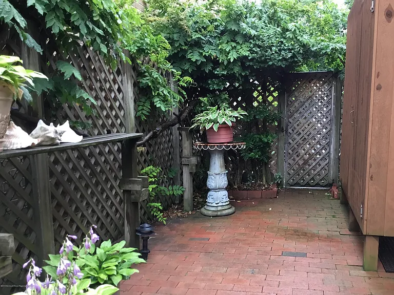 65 Pilgrim Ptwy — Photo 23