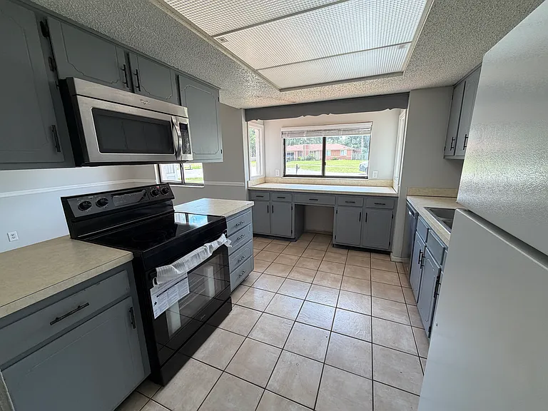 8418 Bottlebrush Ct — Photo 6
