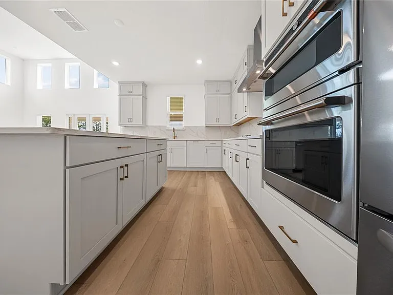 12890 Eureka Lemon Dr — Photo 18