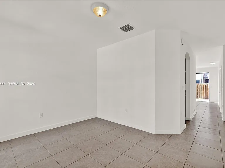 11485 SW 236th Ln #11485 — Photo 4