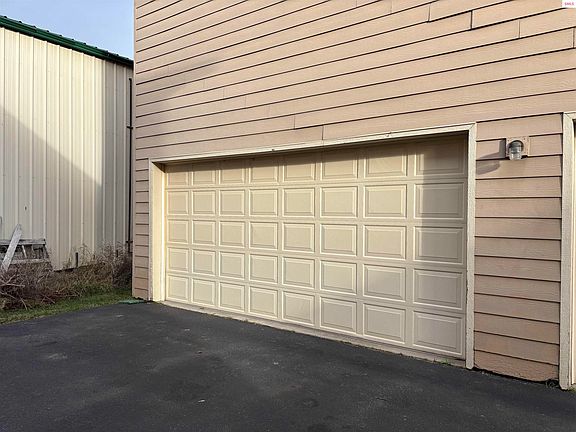 5th image of 1807 Culvers Dr APT 9