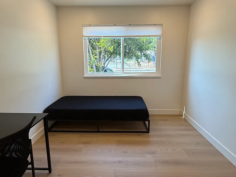 444 Gridley St — Photo 6