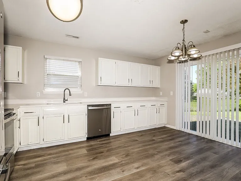 19219 Prairie Crossing Dr — Photo 8