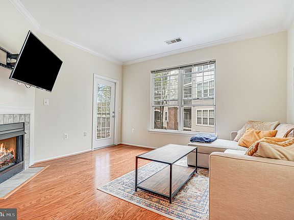 5th image of 3009 Nicosh Cir Unit 4207