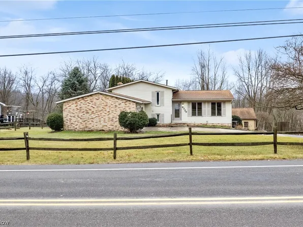 8326 Fulton Dr NW, Massillon, OH 44646